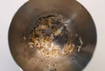 Фото шага рецепта Соус айоли 173429 шаг 1  