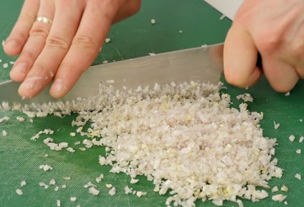 Фото шага рецепта Соус чимичурри 92513 шаг 2  