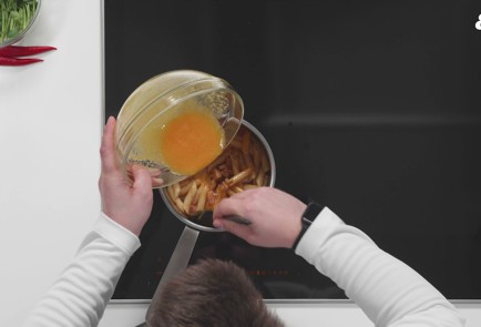 Фото шага рецепта Соус карбонара для пасты 175575 шаг 9  