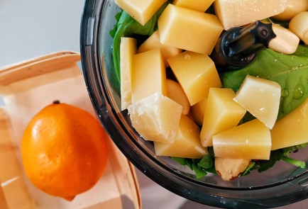 Фото шага рецепта Соус песто из трех видов орехов 151375 шаг 9  