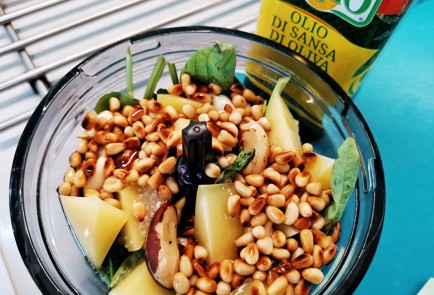 Фото шага рецепта Соус песто с бразильским орехом 151114 шаг 10  