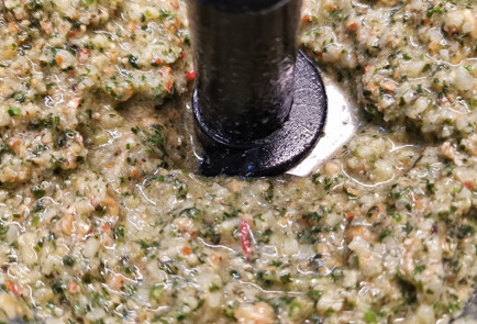 Фото шага рецепта Соус песто с печеным перцем 151585 шаг 19  