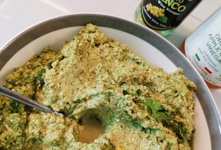 Фото шага рецепта Соус песто с сельдереем 174730 шаг 9  