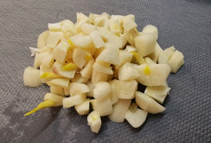 Фото шага рецепта Соус песто 189918 шаг 2  