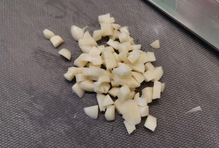 Фото шага рецепта Соус песто 190713 шаг 2  