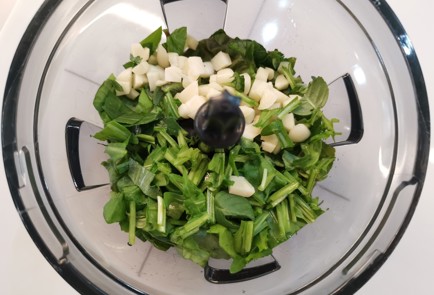 Фото шага рецепта Соус песто 190713 шаг 5  