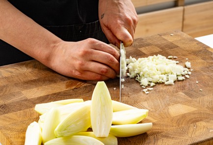 Фото шага рецепта Соус субиз 188821 шаг 6  