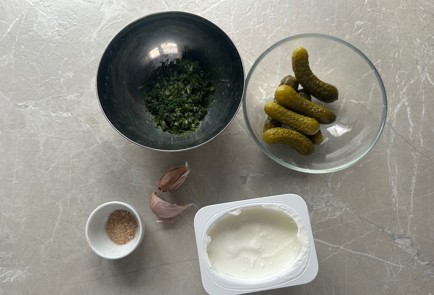 Фото шага рецепта Соус тартар 189377 шаг 1  