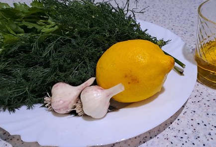 Фото шага рецепта Соус зеленый универсальный 186476 шаг 1  