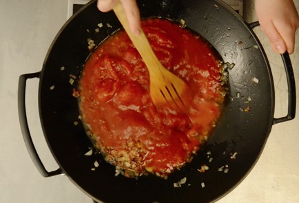 Фото шага рецепта Спагетти аматричана 49598 шаг 6  