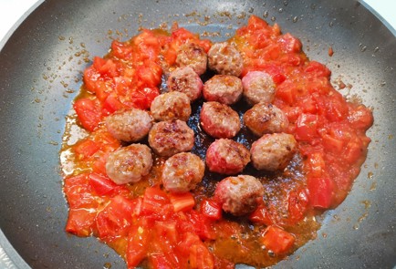 Фото шага рецепта Спагетти болоньезе 188920 шаг 5  