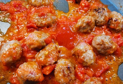 Фото шага рецепта Спагетти болоньезе 188920 шаг 6  