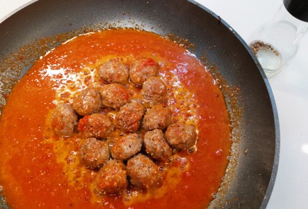 Фото шага рецепта Спагетти болоньезе 188920 шаг 9  