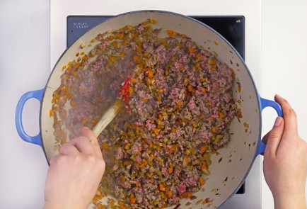 Фото шага рецепта Спагетти болоньезе 57932 шаг 3  