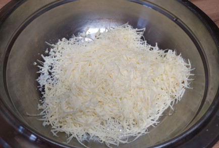 Фото шага рецепта Спагетти карбонара 189159 шаг 2