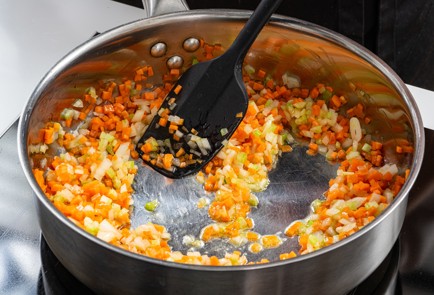 Фото шага рецепта Спагетти с чечевицей 176114 шаг 4  