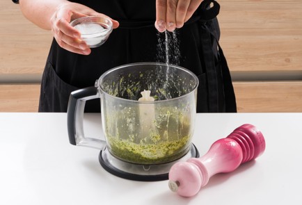 Фото шага рецепта Спагетти с песто из трав 152557 шаг 5  