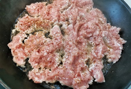 Фото шага рецепта Спагетти с трюфельным соусом 151115 шаг 3  