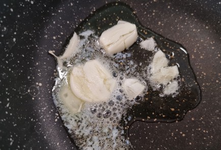 Фото шага рецепта Спагетти ширатаки с грибами эноки 186485 шаг 4  