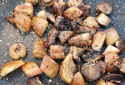 Фото шага рецепта Спагетти ширатаки с грибами 174161 шаг 3  