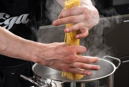 Фото шага рецепта Спагетти со спаржей 191614 шаг 4  