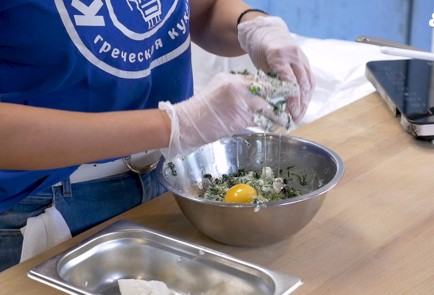 Фото шага рецепта Спанакопита с фетой 151365 шаг 5  