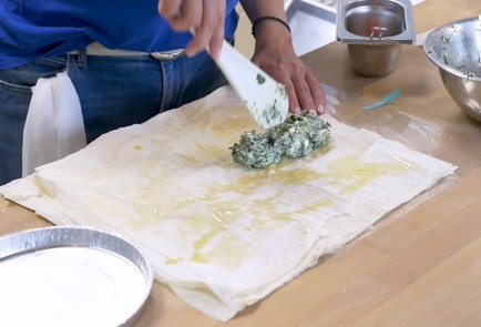 Фото шага рецепта Спанакопита с фетой 151365 шаг 7  