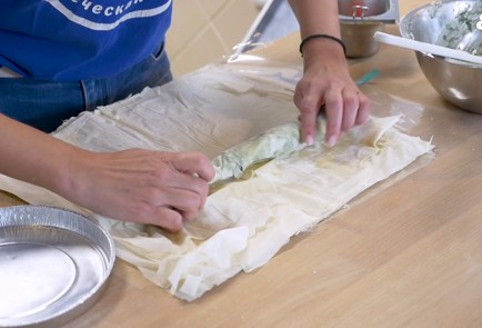 Фото шага рецепта Спанакопита с фетой 151365 шаг 9  