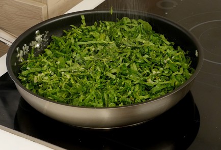 Фото шага рецепта Пирог со шпинатом Спанакопита 79807 шаг 5  