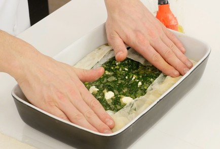 Фото шага рецепта Пирог со шпинатом Спанакопита 79807 шаг 8  