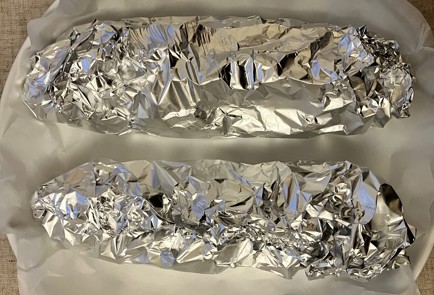 Фото шага рецепта Горбуша в фольге с маринованным луком 190843 шаг 11  