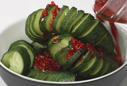 Фото шага рецепта Спиральки из огурцов 173698 шаг 9  