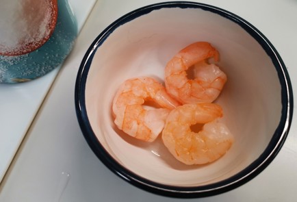 Фото шага рецепта Спрингролл с креветками 188425 шаг 8  