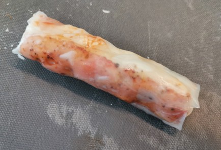 Фото шага рецепта Спрингроллы из рисовой бумаги 190140 шаг 8  