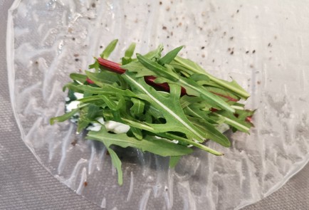 Фото шага рецепта Спрингроллы с креветками 188754 шаг 7