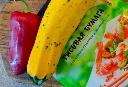 Фото шага рецепта Спрингроллы с овощами 190378 шаг 1  