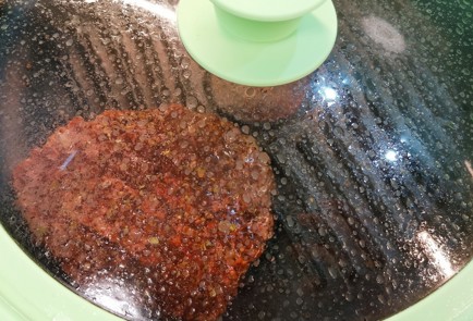 Фото шага рецепта Стейк из говяжьего антрекота 152935 шаг 10  