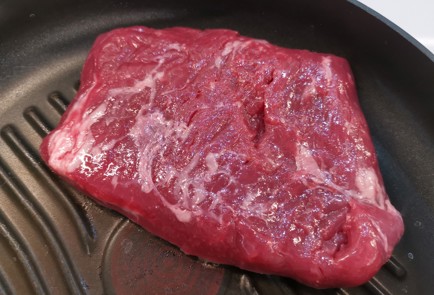 Фото шага рецепта Стейк фланк 188893 шаг 3  