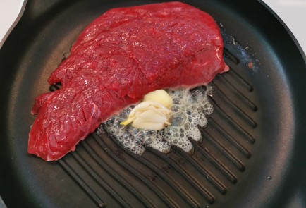 Фото шага рецепта Стейк фланк 189964 шаг 5  