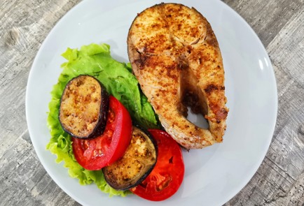 Фото шага рецепта Стейк из белого амура 187624 шаг 10  