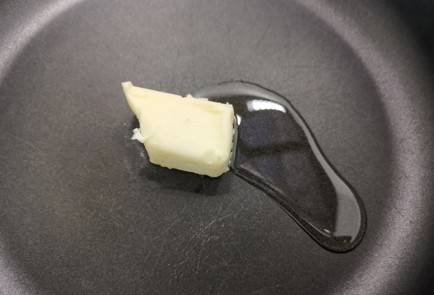 Фото шага рецепта Стейк из белого амура 187624 шаг 6  