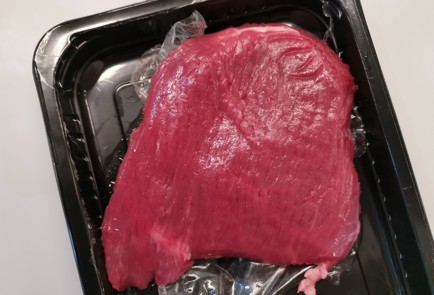 Фото шага рецепта Стейк из говядины 190476 шаг 1  