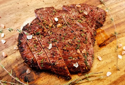 Фото шага рецепта Стейк из говядины 190476 шаг 10  