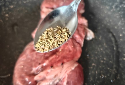 Фото шага рецепта Стейк из говядины 191597 шаг 6  