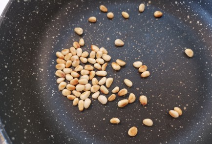 Фото шага рецепта Стейк из индейки поитальянски 187708 шаг 1