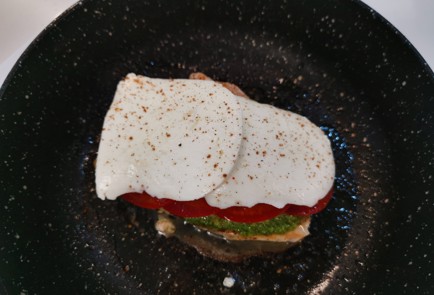 Фото шага рецепта Стейк из индейки поитальянски 187708 шаг 7