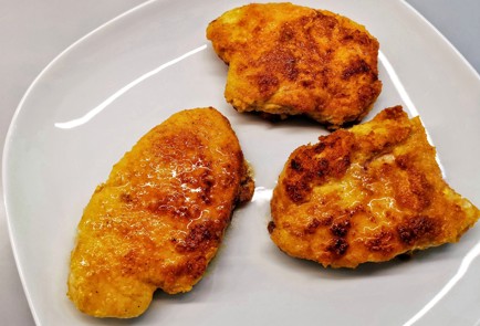 Фото шага рецепта Стейк из индейки в кетопанировке 176206 шаг 13  