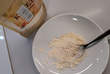 Фото шага рецепта Стейк из индейки в кетопанировке 176206 шаг 2  