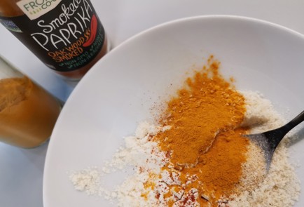 Фото шага рецепта Стейк из индейки в кетопанировке 176206 шаг 4  