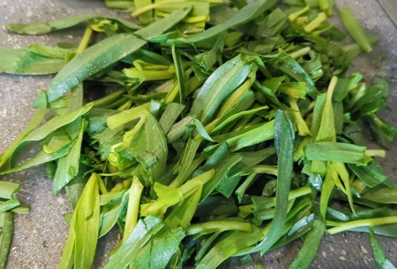 Фото шага рецепта Стейк из карпа на сливочноовощной подушке 173708 шаг 1  